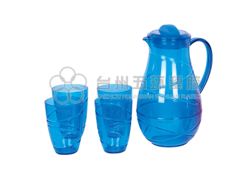 Is the water bottle set better for PP or PC?